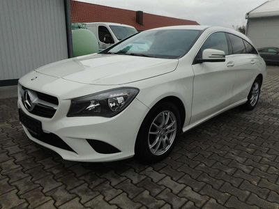 Mercedes CLA200
