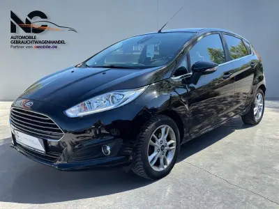 Gebraucht Ford Fiesta Titanium 101 PS (74 kW) 2015 Schwarz Kleinwagen