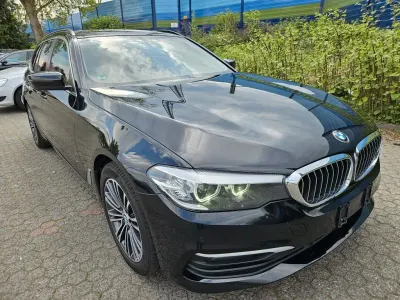 Gebraucht BMW 520 Sport Line 190 PS (139 kW) 2018 Schwarz Kombi