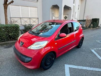 Gebraucht Peugeot 107 69 PS (50 kW) 2005 Rot Kleinwagen