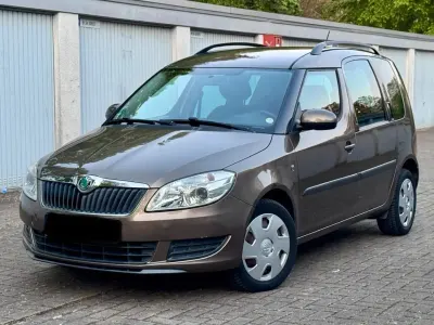 Używany Skoda Roomster 69 KM (50 kW) 2012 Brązowy Minivan