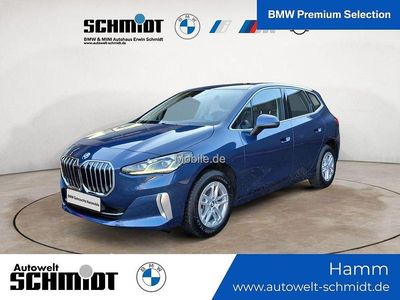 Blau Gebraucht 2024 BMW 220 Active Tourer Luxury Line Van / Kleinbus | 41.876 €