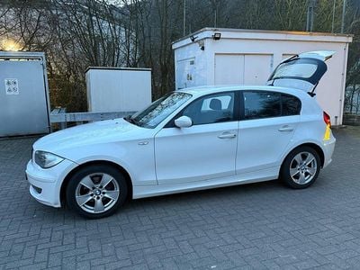 Usata BMW 116 Advantage 122 CV (89 kW) 2009 Bianco Utilitaria