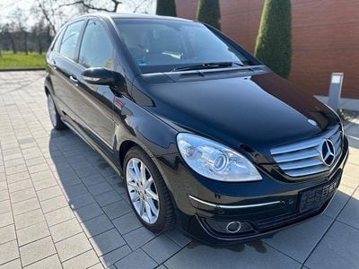 Gebraucht Mercedes E200 193 PS (141 kW) 2005 Schwarz Limousine