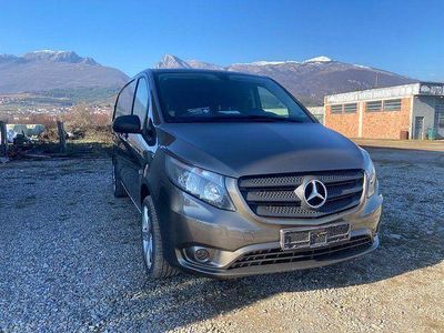 Grau Gebraucht 2015 Mercedes Vito Van | 19.290 € (Guter Preis)