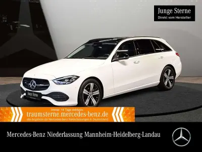 Gebraucht Mercedes C220 Night 200 PS (147 kW) 2023 Weiß Limousine