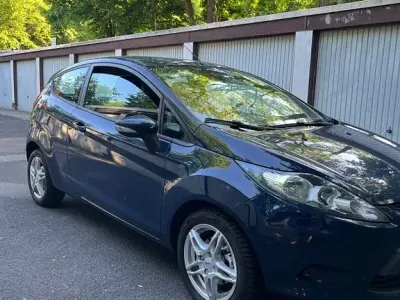 Gebraucht Ford Fiesta 60 PS (44 kW) 2011 Blau Limousine
