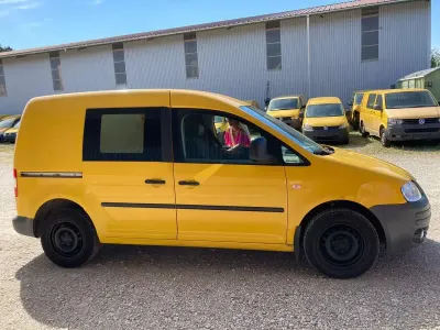 Gebraucht VW Caddy Team 102 PS (75 kW) 2010 Gelb Van / Kleinbus