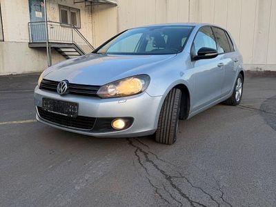 Silber Gebraucht 2012 VW Golf Style Limousine | 3.900 € (Guter Preis)