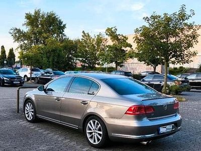 Gebraucht VW Passat 160 PS (117 kW) 2011 Braun Limousine