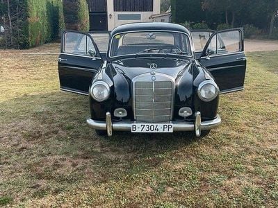 Gebraucht Mercedes 220 99 PS (72 kW) 1957 Schwarz Limousine