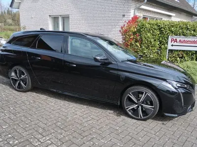 Gebraucht Peugeot 308 GT 131 PS (96 kW) 2025 Schwarz Kombi