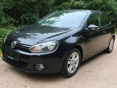 Gebraucht VW Golf VI Match 105 PS (77 kW) 2012 Schwarz Kleinwagen