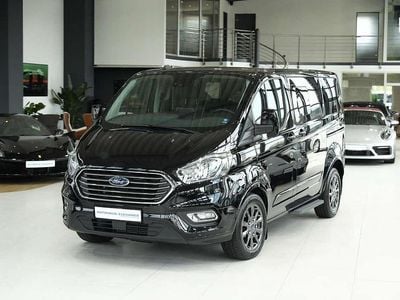 Second-hand Ford Tourneo Titanium 185 CP (136 kW) 2020 Negru Break