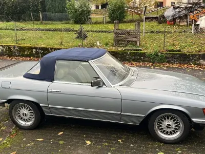 Używany Mercedes SL280 185 KM (136 kW) 1980 Niebieski Kabriolet