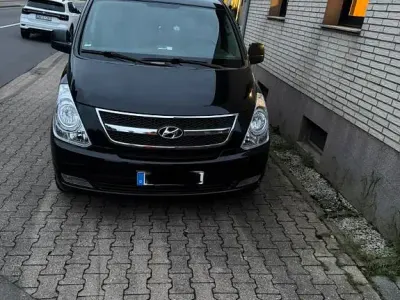 Gebraucht Hyundai H-1 Comfort 231 PS (169 kW) 2012 Schwarz Van / Kleinbus