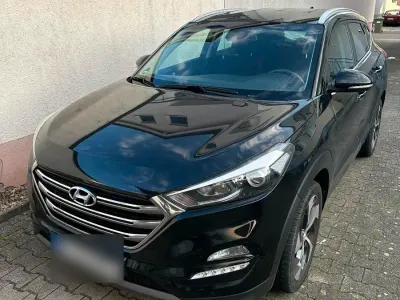 Gebraucht Hyundai Tucson 139 PS (102 kW) 2016 Schwarz SUV