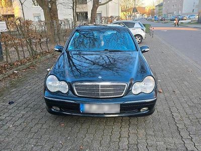 Second-hand Mercedes C200 Classic 163 CP (119 kW) 2002 Albastru Break