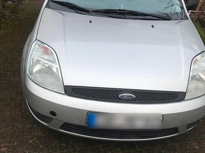 Gebraucht Ford Fiesta 80 PS (58 kW) 2005 Silber Kleinwagen