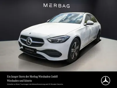 Gebraucht Mercedes C300e Avantgarde 313 PS (230 kW) 2024 Weiß Limousine