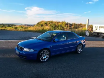 Gebraucht Audi S4 Sport 265 PS (194 kW) 1998 Blau Limousine