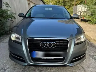 Gebraucht Audi A3 105 PS (77 kW) 2010 Grau Kleinwagen