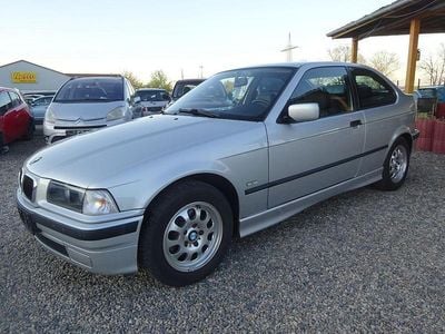 Second-hand BMW 316 105 CP (77 kW) 2000 Argintiu Berlinǎ
