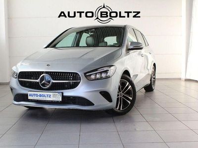 Gebraucht Mercedes B200 163 PS (119 kW) 2024 Silber Van / Kleinbus