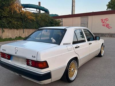 Weiß Gebraucht 1992 Mercedes 190 Limousine | 5.000 €
