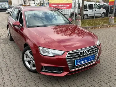 Gebraucht Audi A4 Sport 190 PS (139 kW) 2019 Rot Limousine