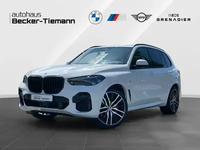 Gebraucht BMW X5 M Sport 286 PS (210 kW) 2022 Alpinweiß uni SUV