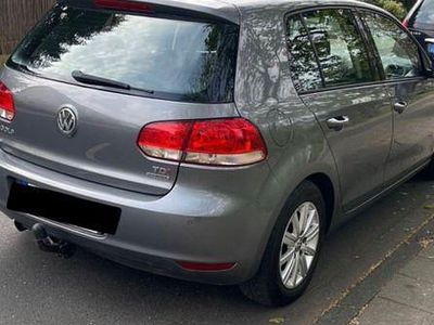 Gebraucht VW Golf VII 105 PS (77 kW) 2012 Grau Limousine