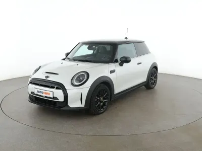 Gebraucht Mini Cooper SE Classic 135 kW (184 PS) 2023 Weiß Kleinwagen