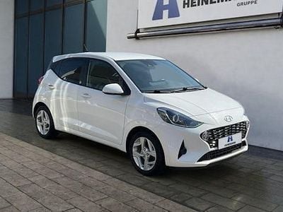 Gebraucht Hyundai i10 Edition 30 67 PS (49 kW) 2022 Polar white Kleinwagen