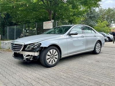 Mercedes E200