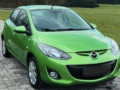 Gebraucht Mazda 2 90 PS (66 kW) 2011 Grün Kleinwagen