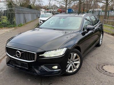 Gebraucht Volvo V60 Inscription 150 PS (110 kW) 2020 Schwarz Kombi