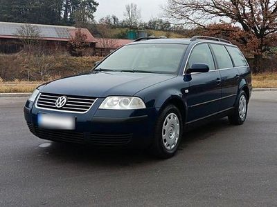 Gebraucht VW Passat 102 PS (75 kW) 2002 Blau Kombi