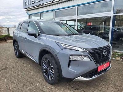 Gebraucht Nissan X-Trail Tekna 213 PS (156 kW) 2024 Grau SUV