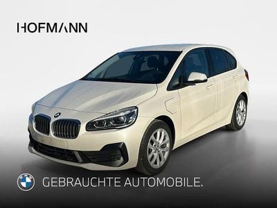 Gebraucht BMW 225 Active Tourer Advantage 224 PS (164 kW) 2021 Mineralweiß metallic Van / Kleinbus