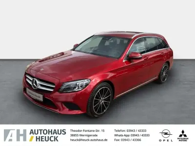 Gebraucht Mercedes C300 272 PS (200 kW) 2019 Rot Kombi