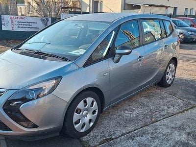 Silber Gebraucht 2012 Opel Zafira Tourer Selection Van / Kleinbus | 7.500 € (Fairer Preis)
