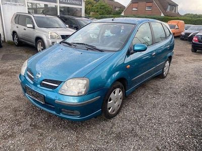 Nissan Almera Tino