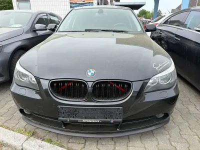 Gebraucht BMW 523 Performance 177 PS (130 kW) 2006 Schwarz Limousine