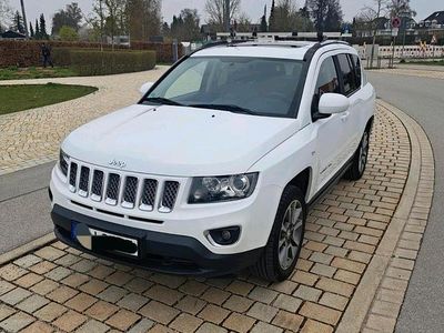 Usado Jeep Compass 170 HP (125 kW) 2015 Branco SUV