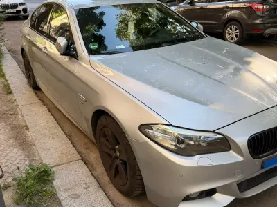 Gebraucht BMW 520 M Sport 185 PS (136 kW) 2014 Silber Limousine