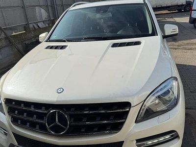 Gebraucht Mercedes ML350 258 PS (189 kW) 2014 Weiß SUV