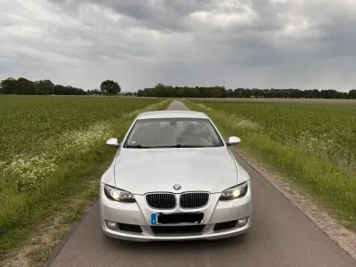 Gebraucht BMW 325 218 PS (160 kW) 2008 Silber Coupé