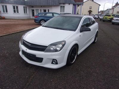 Gebraucht Opel Astra GTC OPC 241 PS (177 kW) 2009 Weiss Limousine