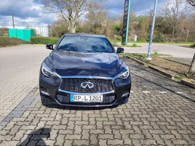 gebraucht Infiniti Q30 Q302.0t DCT Sport